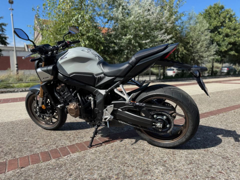 HONDA CB650R Neo Sports Café 4