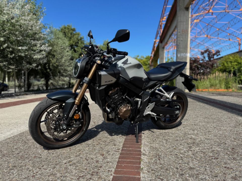 HONDA CB650R Neo Sports Café 4