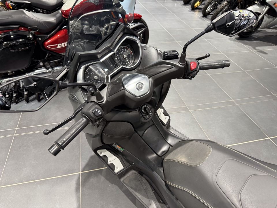 YAMAHA XMAX 125 TECH MAX 4