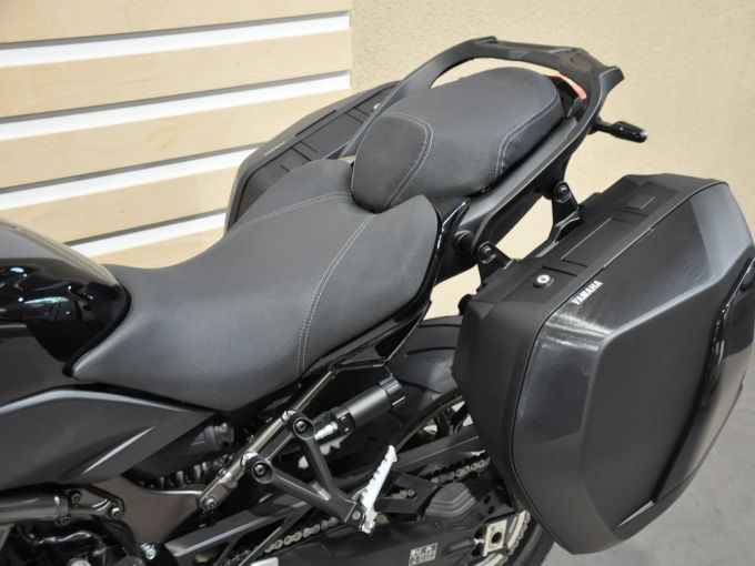 YAMAHA Niken GT 890 4
