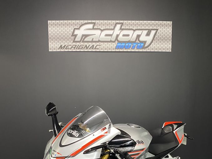 APRILIA RSV4 1000 RR 4