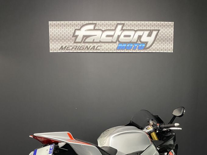 APRILIA RSV4 1000 RR 4