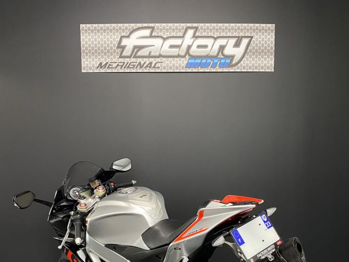 APRILIA RSV4 1000 RR 4