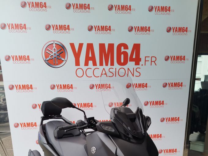 YAMAHA X-MAX 125 4
