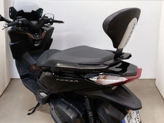 HONDA NSS FORZA 125 4