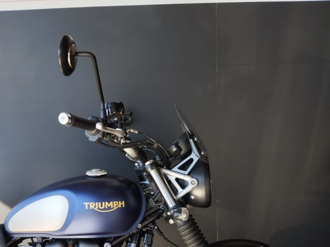 TRIUMPH STREET SCRAMBLER  900 4