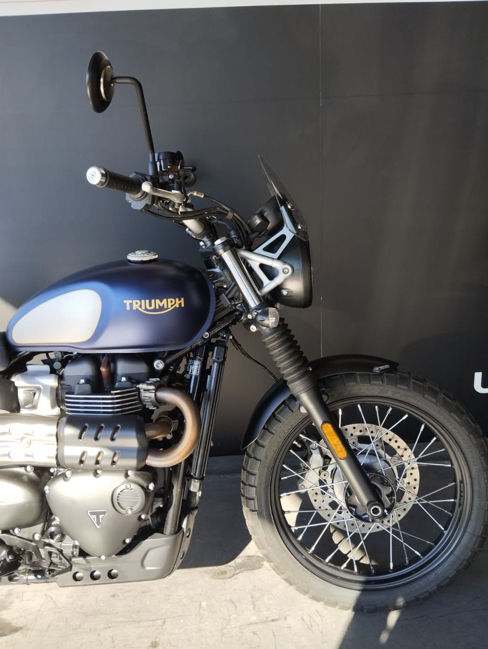 TRIUMPH STREET SCRAMBLER  900 4
