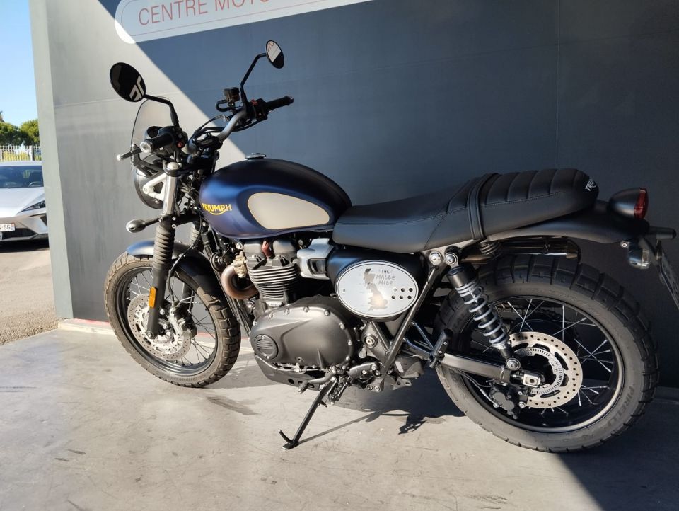 TRIUMPH STREET SCRAMBLER  900 4