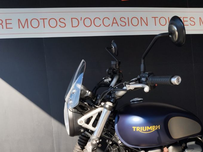 TRIUMPH STREET SCRAMBLER  900 4