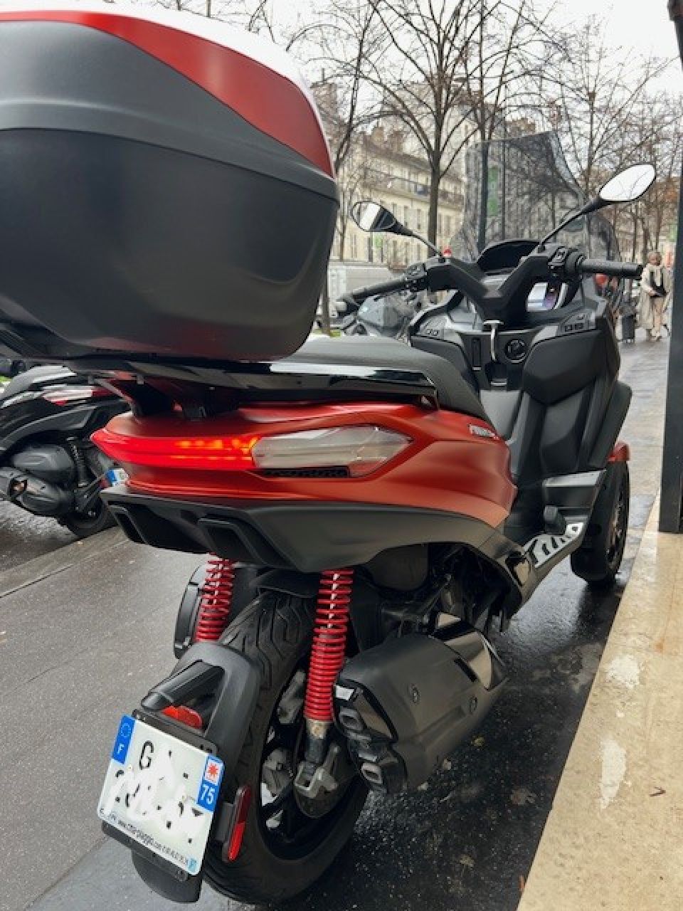 PIAGGIO MP3 400 HPE SPORT ABS ASR 4