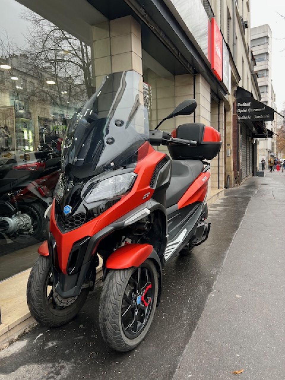 PIAGGIO MP3 400 HPE SPORT ABS ASR 4