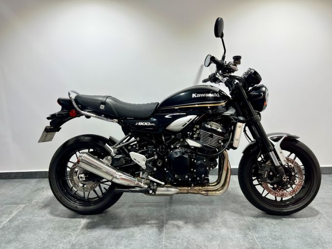 KAWASAKI Z900 RS 4