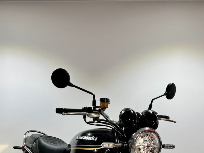 KAWASAKI Z900 RS 4