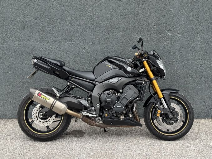 YAMAHA FZ8 4