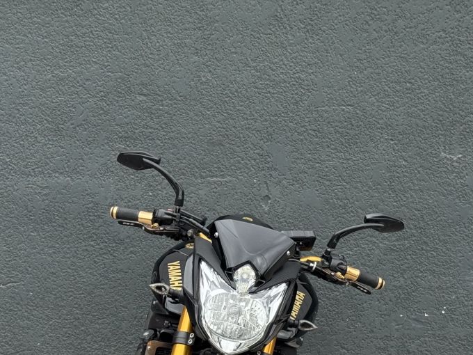 YAMAHA FZ8 4