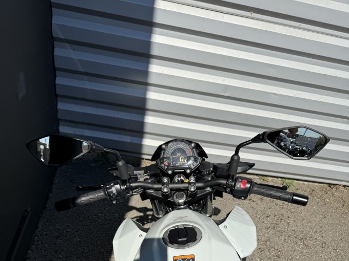 KAWASAKI Z400 4