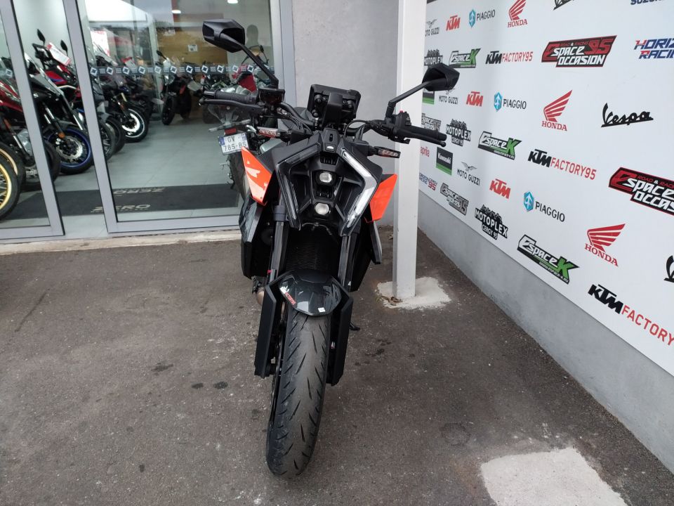 KTM 990 DUKE 4