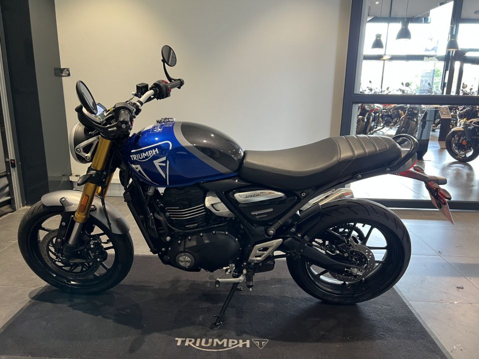 TRIUMPH SPEED 400 4
