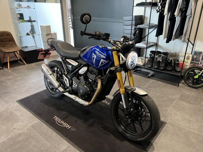 TRIUMPH SPEED 400 4