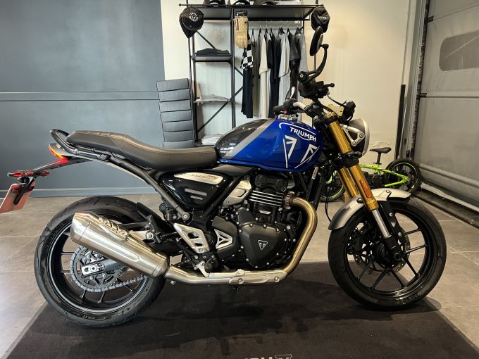 TRIUMPH SPEED 400 4