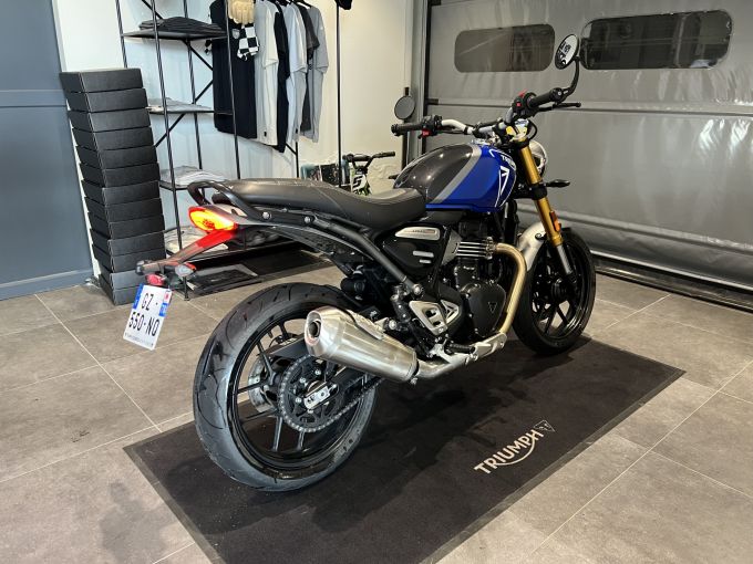 TRIUMPH SPEED 400 4