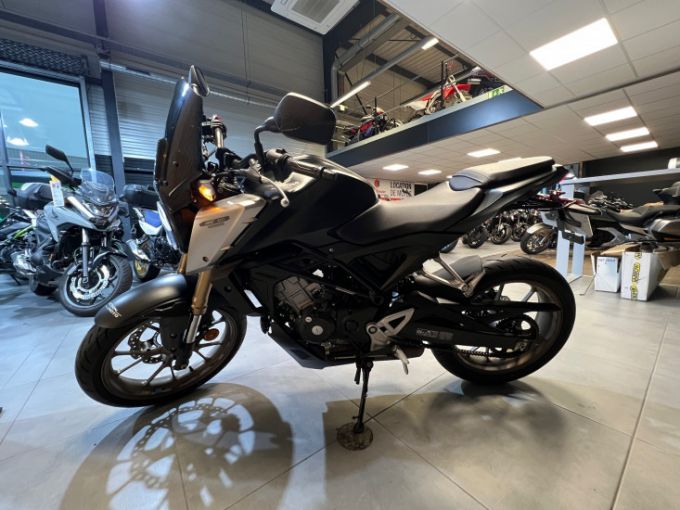 HONDA CB125R 4