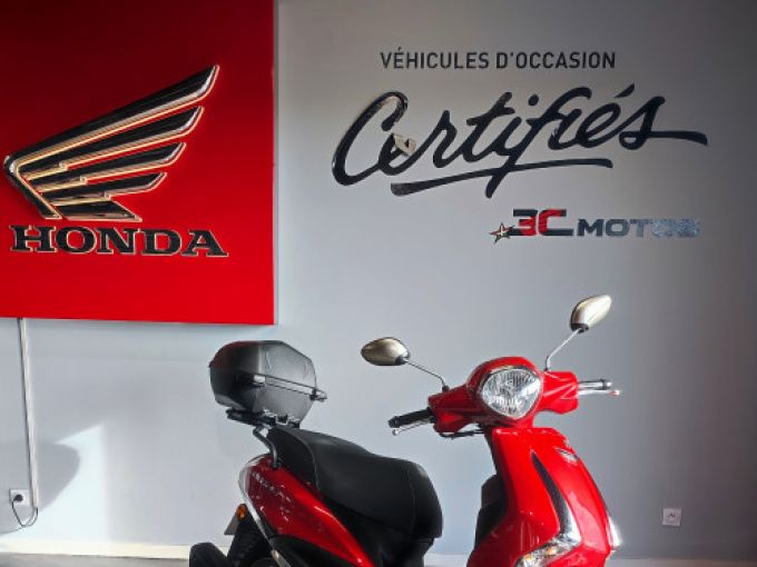 YAMAHA D'ELIGHT (125) 4