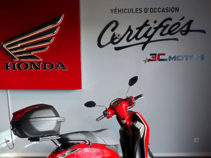 YAMAHA D'ELIGHT (125) 4