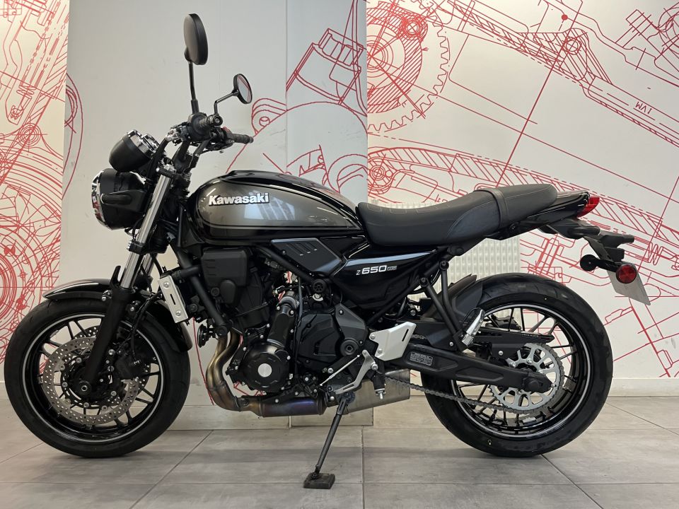 KAWASAKI Z 650 RS 4