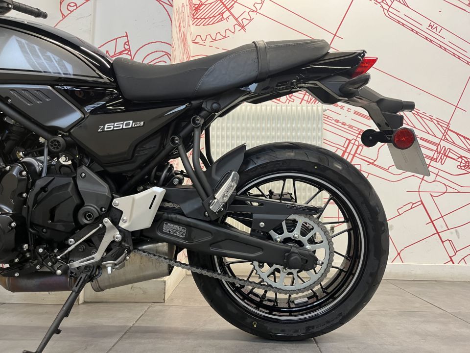 KAWASAKI Z 650 RS 4