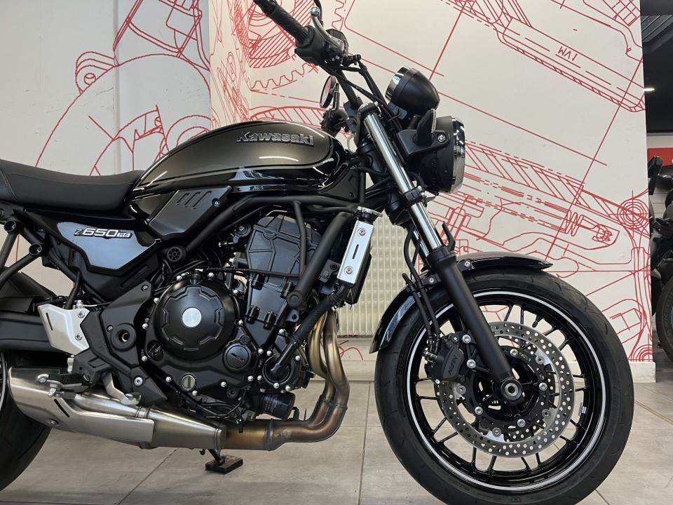 KAWASAKI Z 650 RS 4