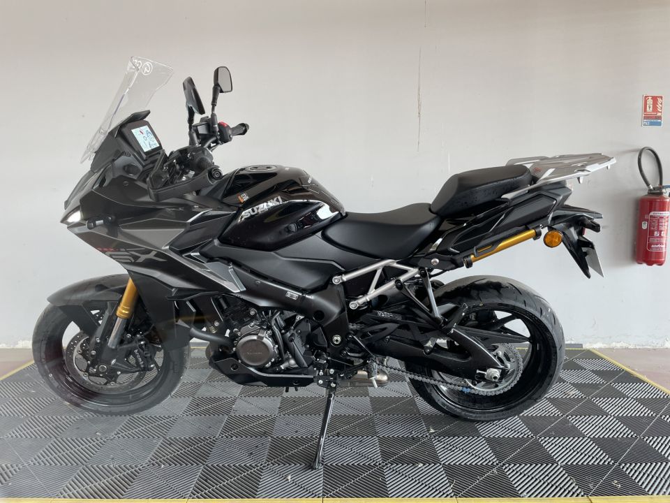 SUZUKI GSX-S 1000 GX 4