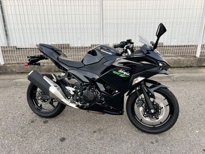 KAWASAKI Ninja 500 4