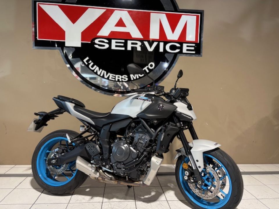 YAMAHA MT-07 (47.5CV) 4