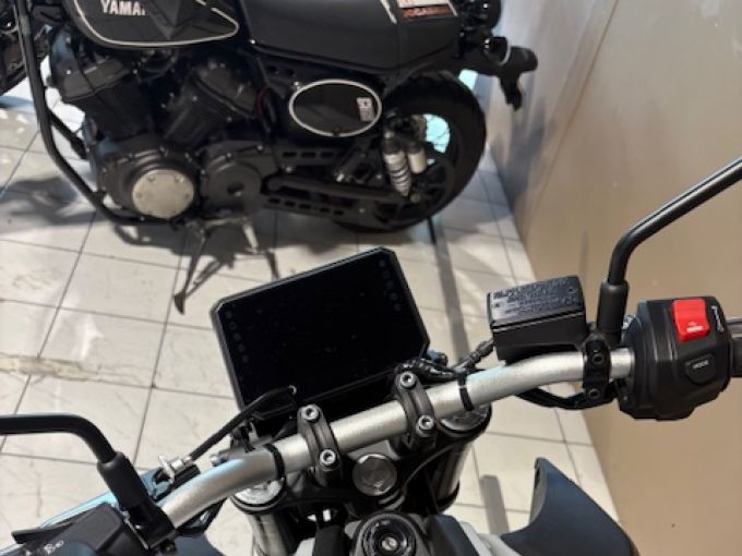 YAMAHA MT-07 (47.5CV) 4