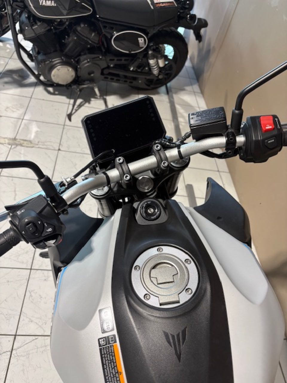 YAMAHA MT-07 (47.5CV) 4