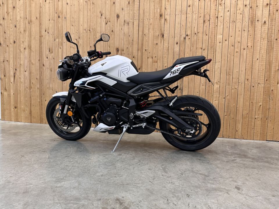 TRIUMPH STREET TRIPLE 765 R 4