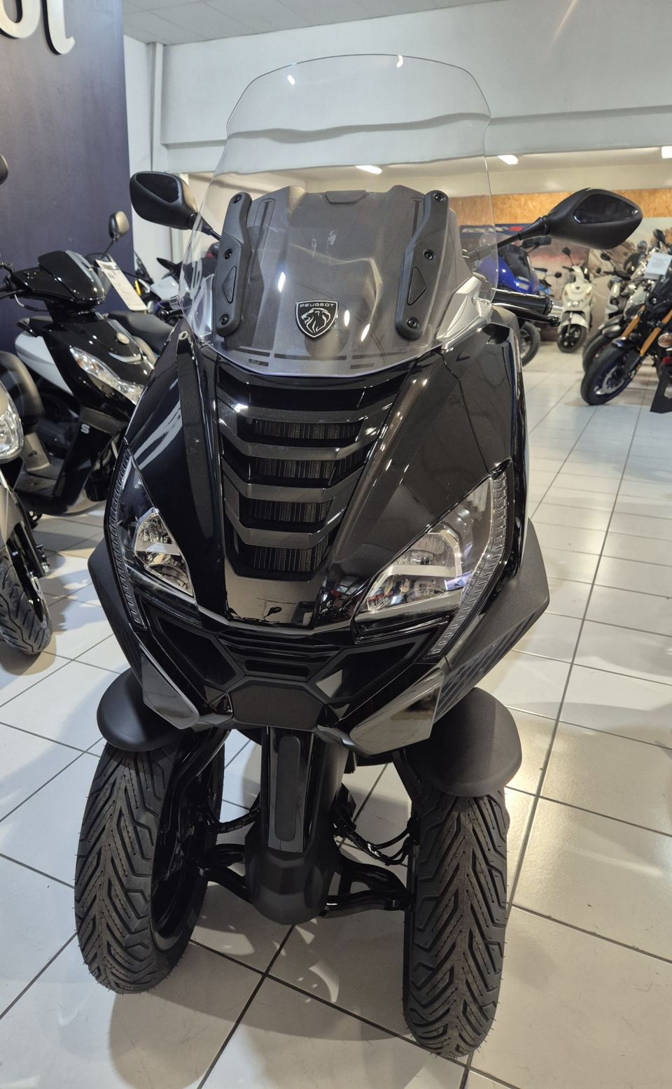 PEUGEOT METROPOLIS 400 4