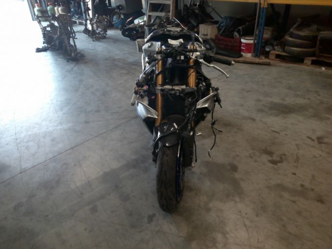 YAMAHA YZF 1000 R1 M 4