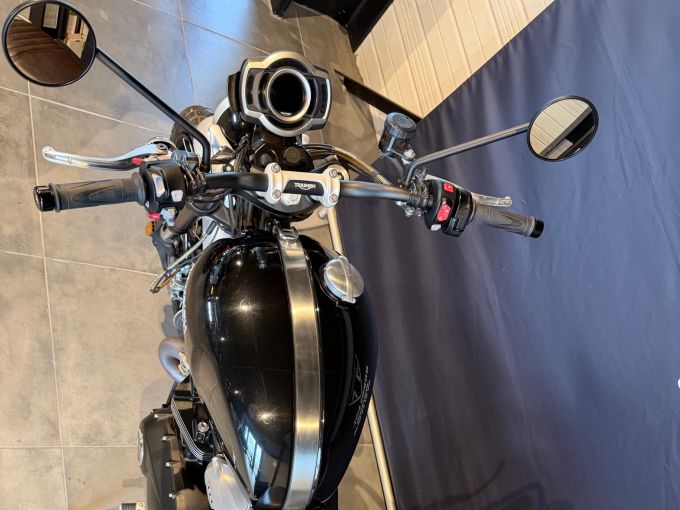 TRIUMPH SCRAMBLER 1200 XC 4