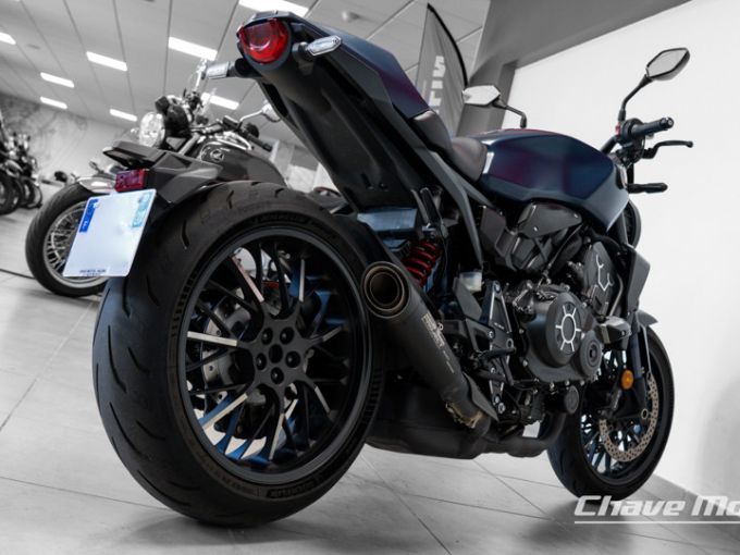 HONDA CB1000R Black Edition 4