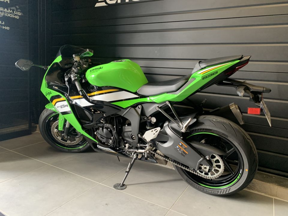 KAWASAKI ZX-6R 636 4