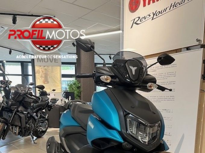 YAMAHA RayZR 125 4