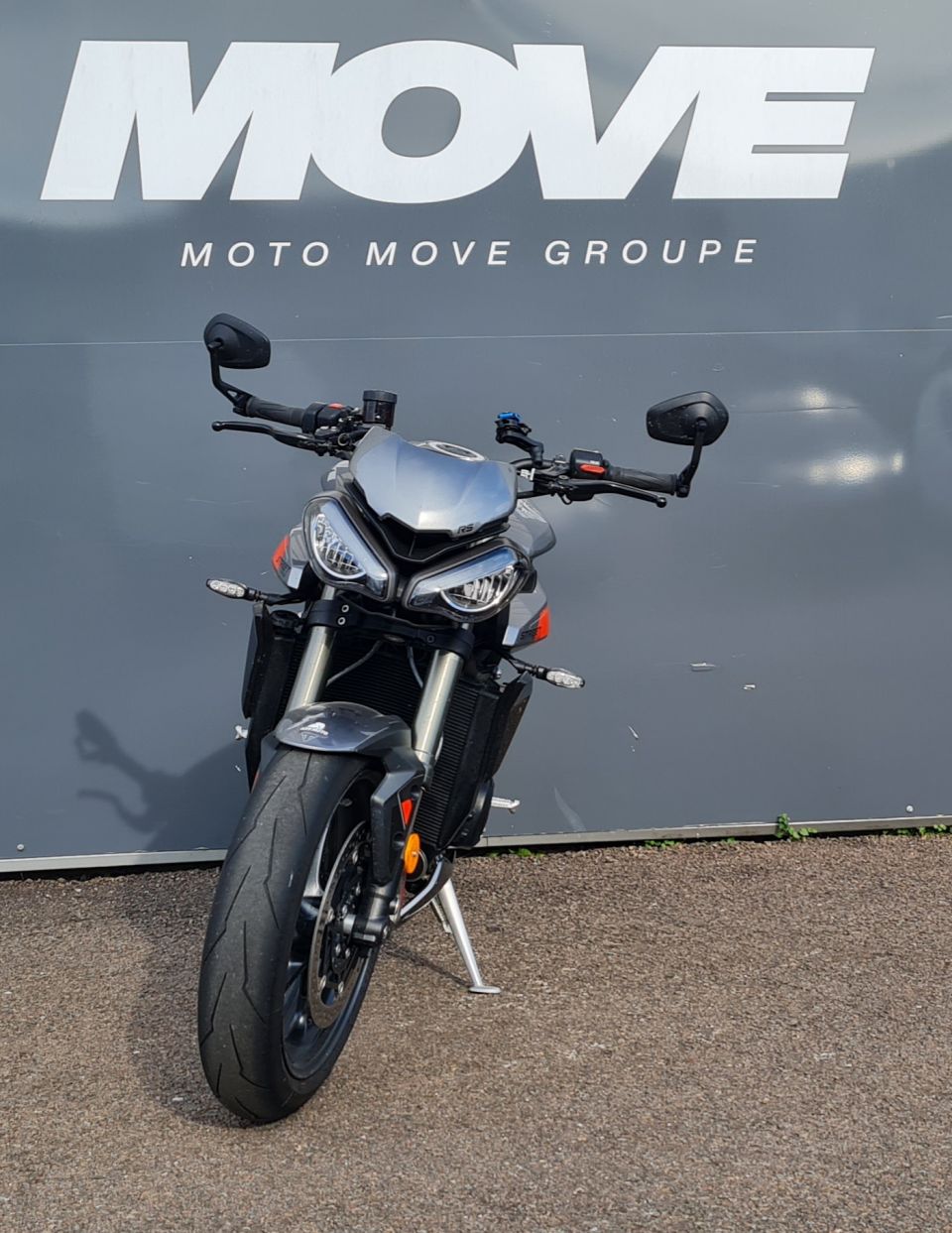 TRIUMPH STREET TRIPLE 765 RS 4