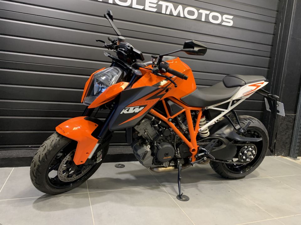 KTM 1290 SUPER DUKE R 4