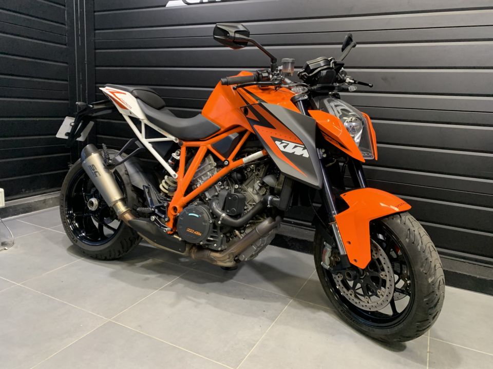 KTM 1290 SUPER DUKE R 4