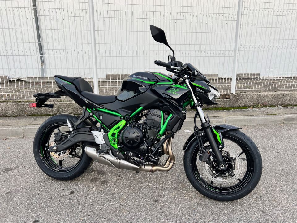 KAWASAKI Z650 4