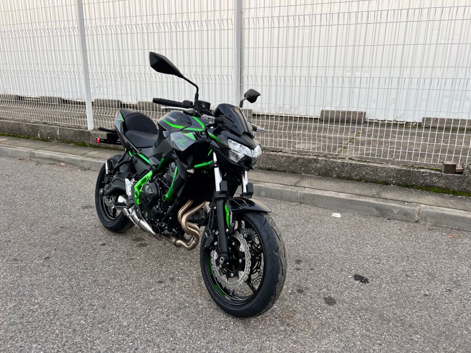KAWASAKI Z650 4