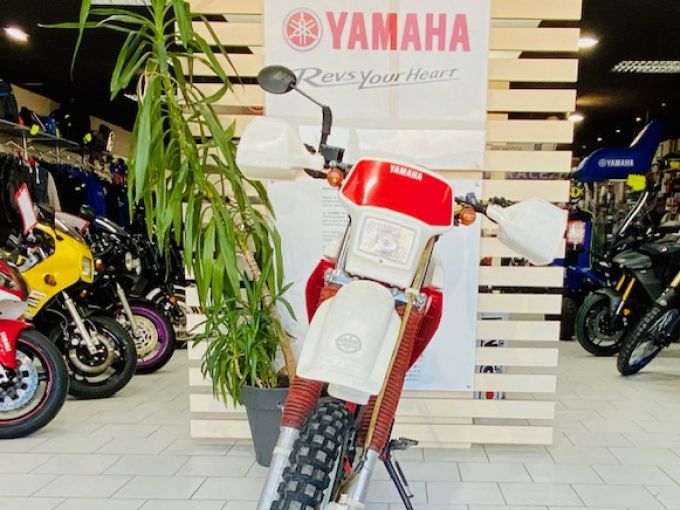 YAMAHA TT 250R 4