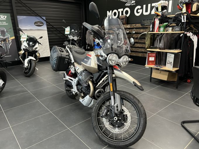 MOTO GUZZI V85 TT TRAVEL E5+ 4
